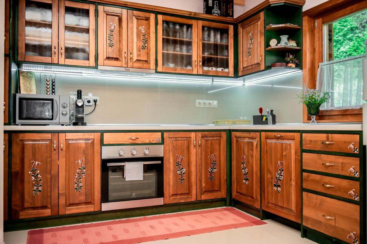 Central Chalet Varsag المظهر الخارجي الصورة